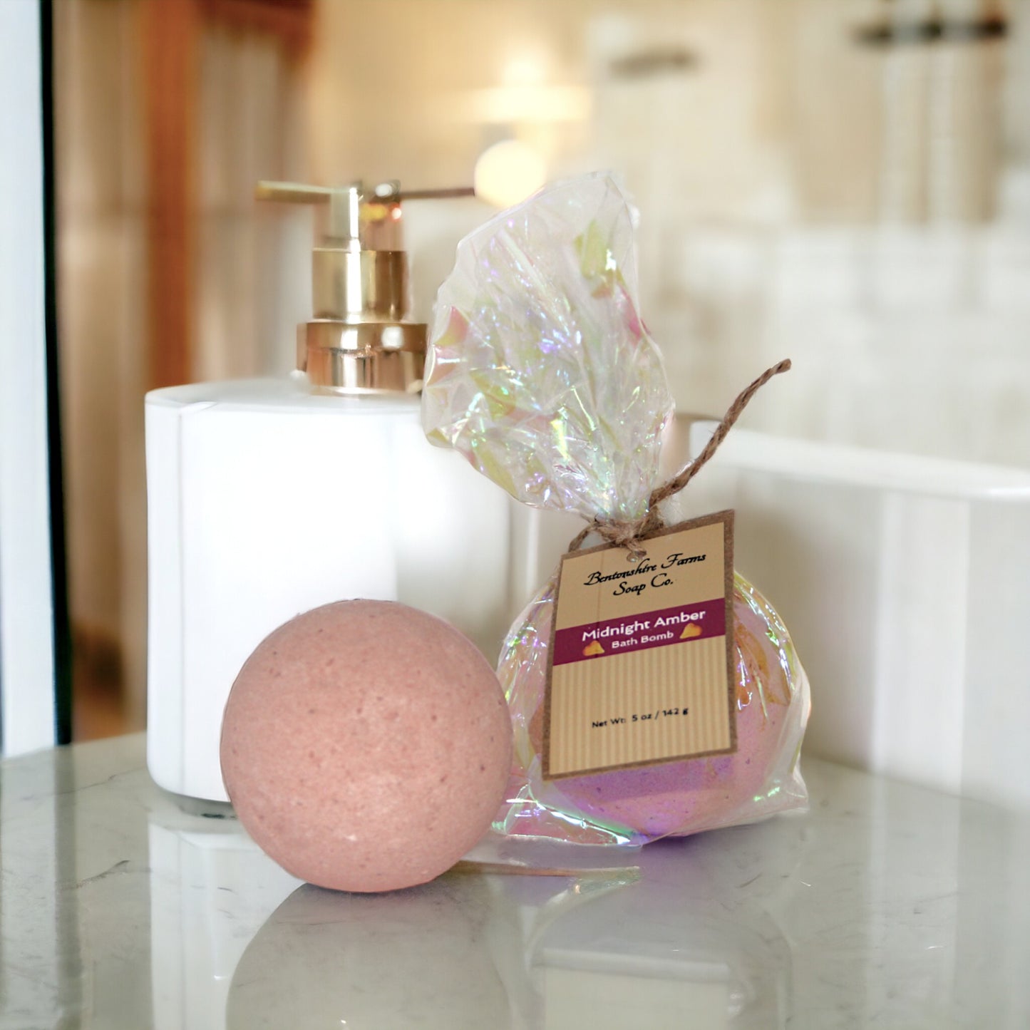 Midnight Amber Bath Bomb