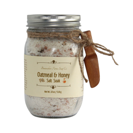 Oatmeal & Honey Salt Soak – Relaxing Bath & Foot Soak with Mineral Salts